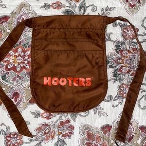 Hooters brown apron. Perfect for Halloween costume!